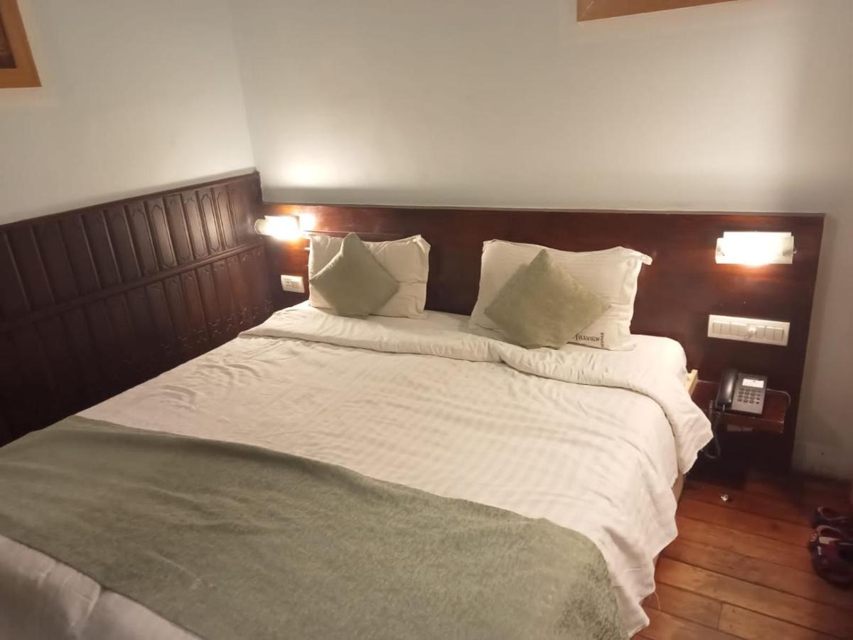 La Gabriell Beach Inn Калангуте Екстериор снимка